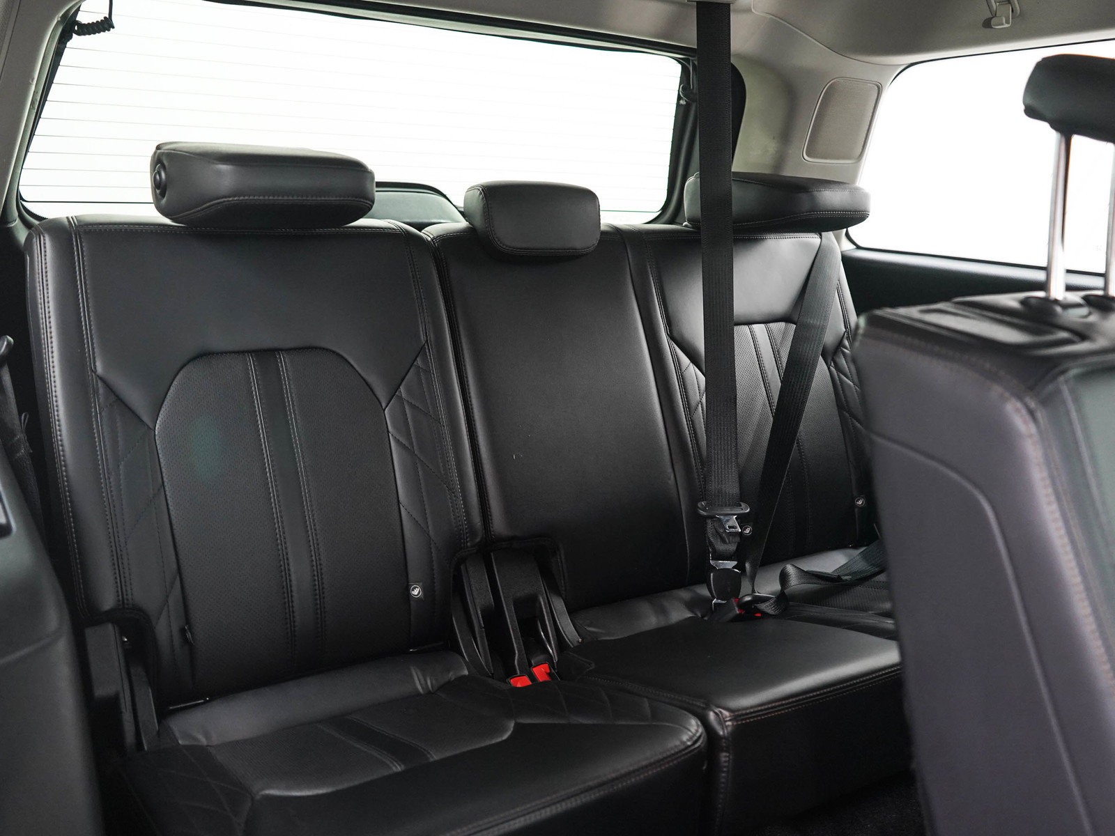 Used 2019 Ford Expedition Platinum AWD/4WD image 13