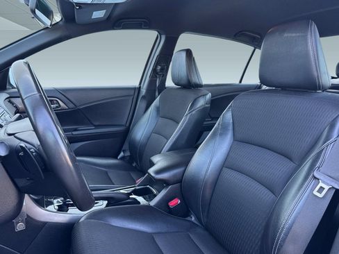 Used 2016 Honda Accord Sport image 25