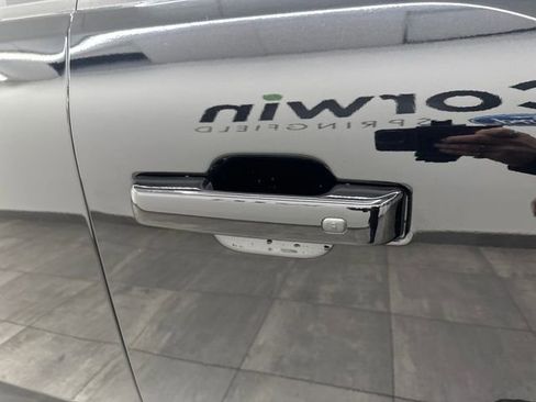 Certified 2025 Ford F150 Platinum w/ FX4 Off-Road Package image 10