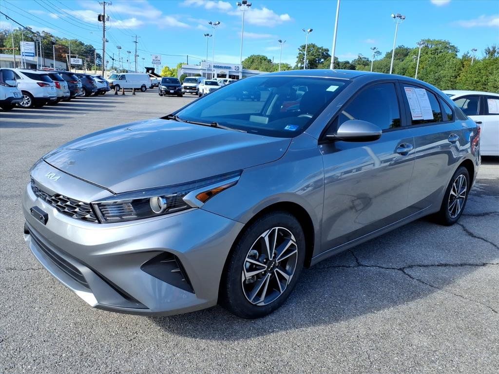Used 2023 Kia Forte LXS FWD image 8