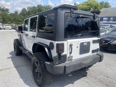 Used 2014 Jeep Wrangler Unlimited Sport w/ Quick Order Package 24S AWD/4WD image 7