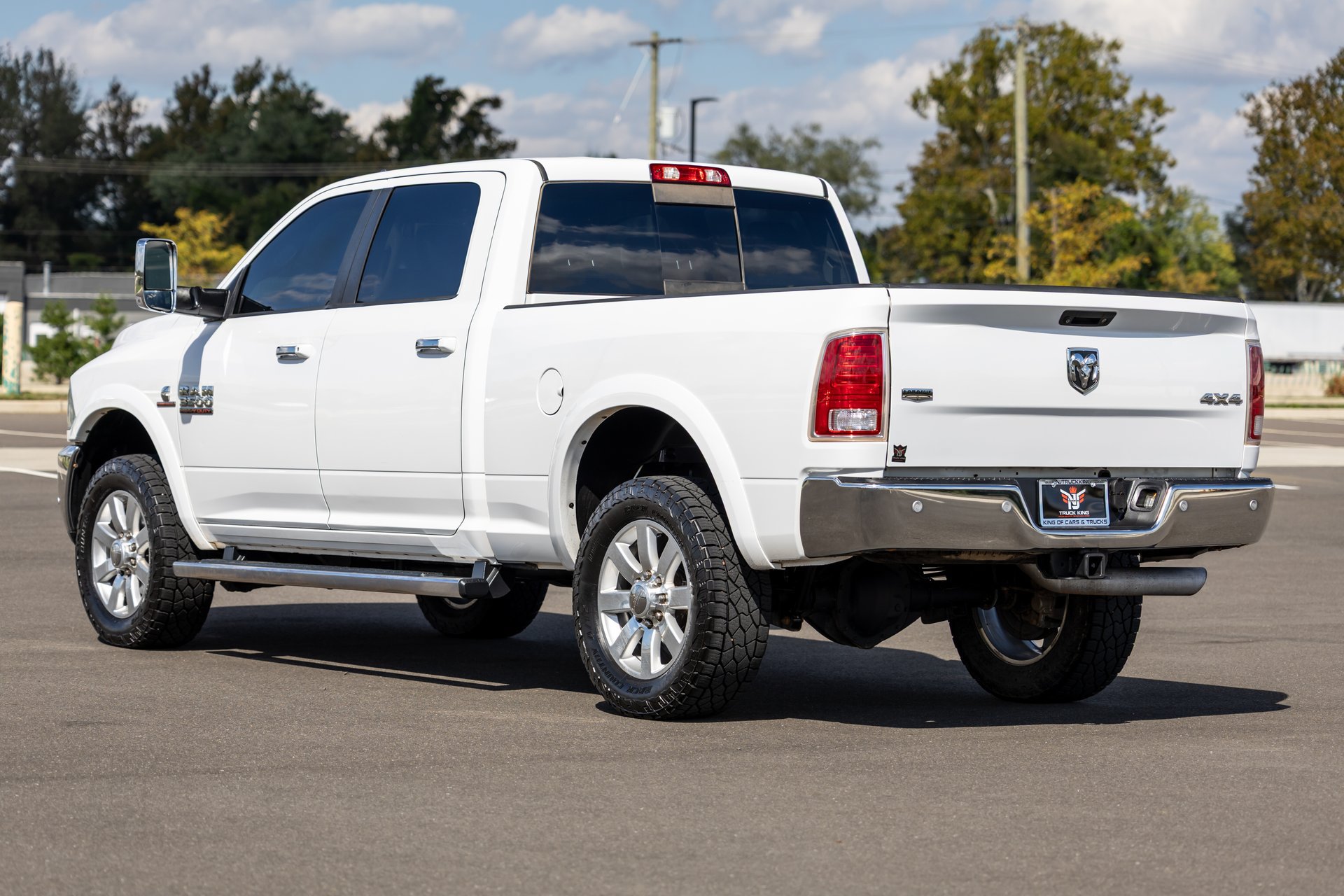 Used 2018 RAM 3500 Laramie w/ Cold Weather Group AWD/4WD image 18