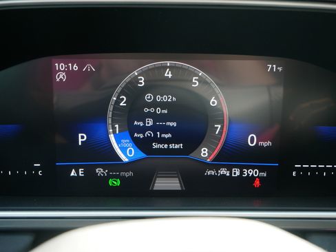 New 2025 Volkswagen Taos SE image 8