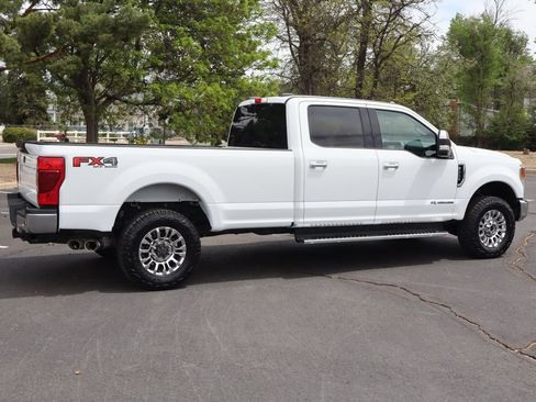 Used 2020 Ford F350 XLT w/ XLT Premium Package AWD/4WD image 4