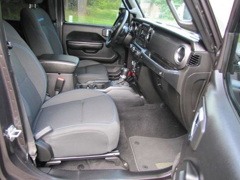 Used 2021 Jeep Wrangler Unlimited Rubicon 4xe w/ Dual Top Group image 13