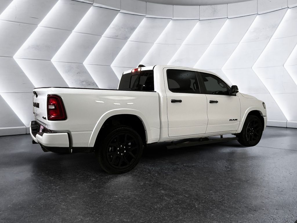 Used 2025 RAM 1500 Laramie AWD/4WD image 4