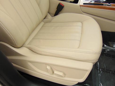 Used 2022 Audi Q5 2.0T Premium Plus w/ Premium Plus Package image 15