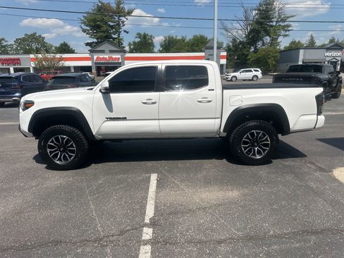 Used 2023 Toyota Tacoma 4x4 Double Cab w/ Trail Edition image 8