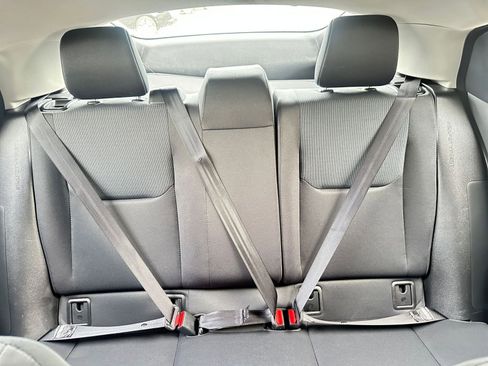 Used 2025 Toyota Prius LE image 38