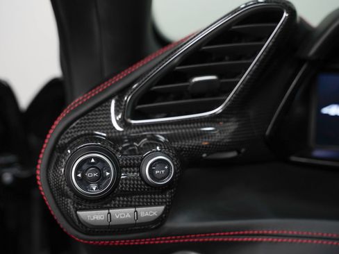 Used 2017 Ferrari 488 GTB RWD image 43
