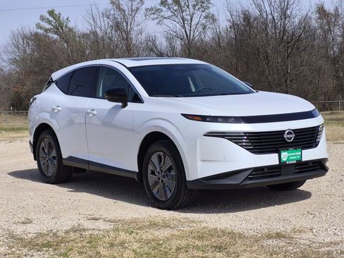 Used 2025 Nissan Murano SL image 2