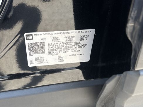 Used 2023 GMC Terrain SLT FWD image 33