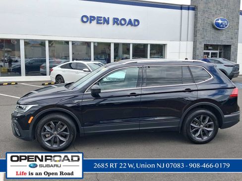 Used 2023 Volkswagen Tiguan SE AWD/4WD image 7