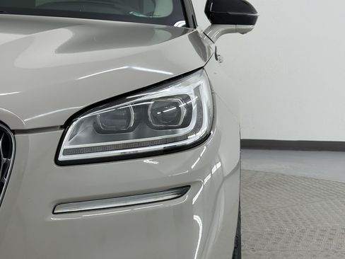 Used 2021 Lincoln Corsair Reserve w/ Equipment Group 201A FWD image 12