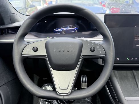 Used 2024 Tesla Model S AWD/4WD image 57