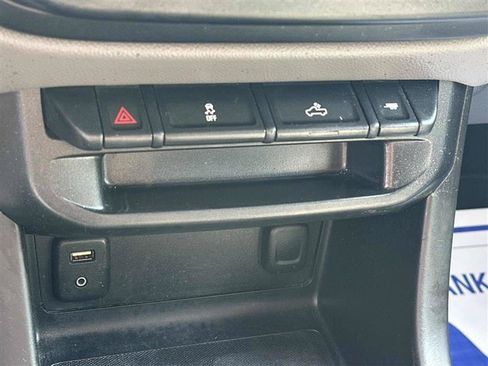 Used 2016 Chevrolet Colorado W/T w/ WT Convenience Package AWD/4WD image 19
