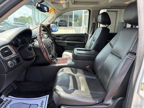 Used 2014 GMC Yukon XL Denali AWD/4WD image 13