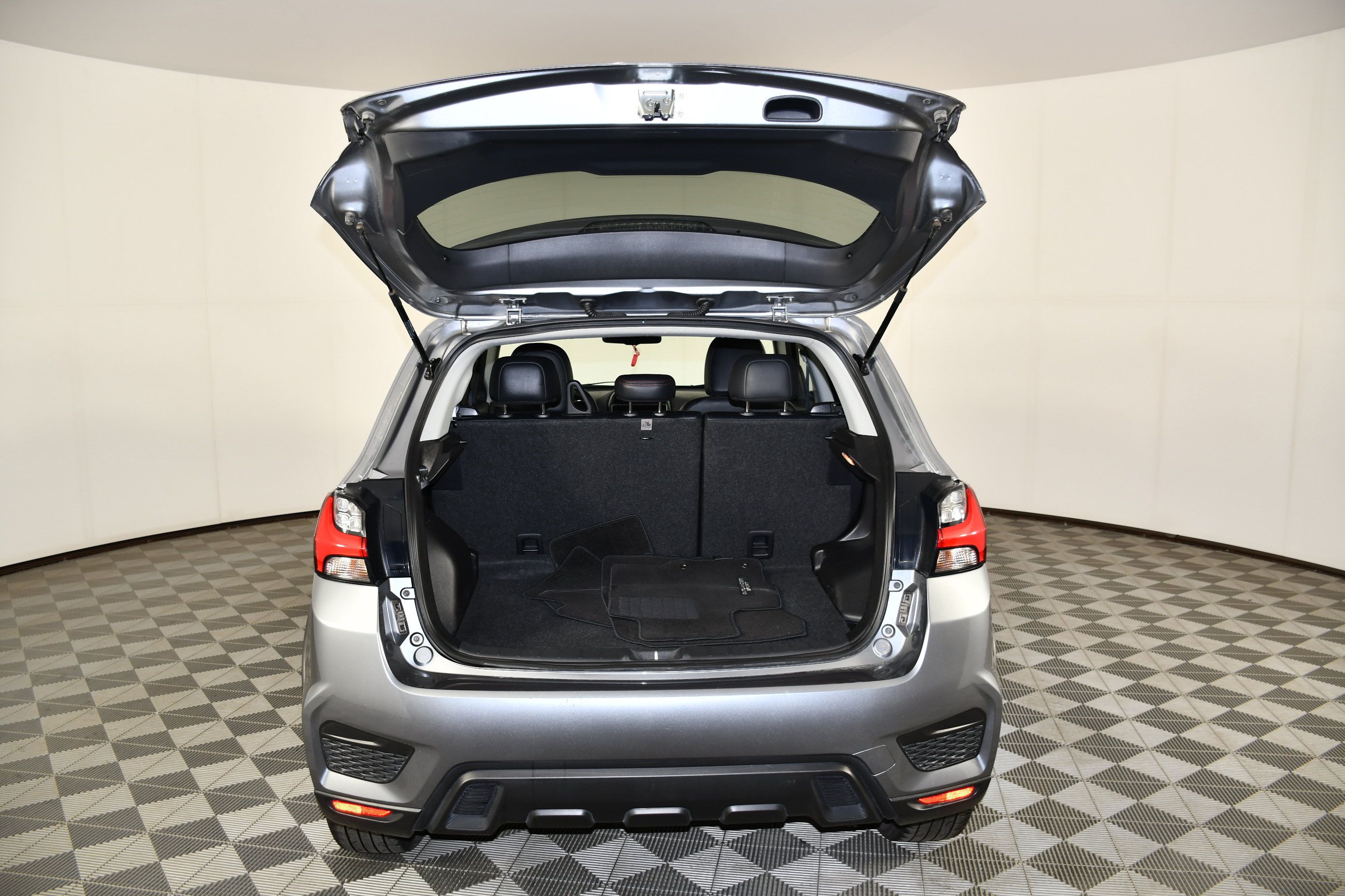 Used 2024 Mitsubishi Outlander Sport SE AWD/4WD image 38