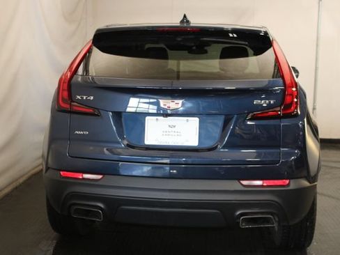 Used 2019 Cadillac XT4 Luxury w/ Cold Weather Package AWD/4WD image 6