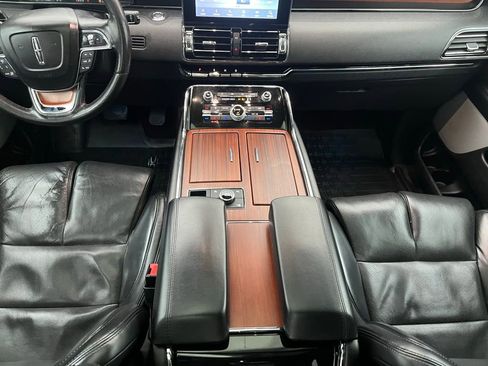Used 2020 Lincoln Navigator Reserve w/ Equipment Group 208A Reserve image 25