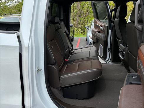 Used 2023 GMC Sierra 1500 Denali w/ Denali Reserve Package AWD/4WD image 32