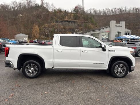 Used 2025 GMC Sierra 1500 SLT image 2