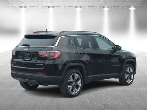 Certified 2018 Jeep Compass Limited w/ Navigation Group AWD/4WD image 8