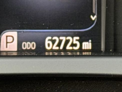 Certified 2016 Toyota Camry XLE w/ Moonroof Package image 30