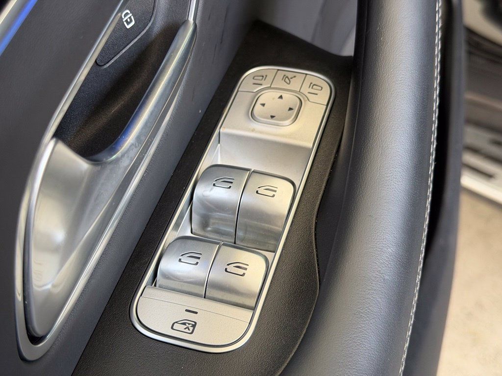 Used 2024 Mercedes-Benz GLS 63 AMG 4MATIC image 43