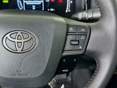 Used 2026 Toyota Camry LE w/ Convenience Package image 17