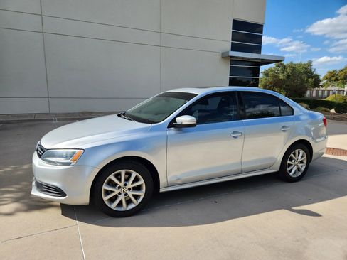 Used 2014 Volkswagen Jetta SE image 6