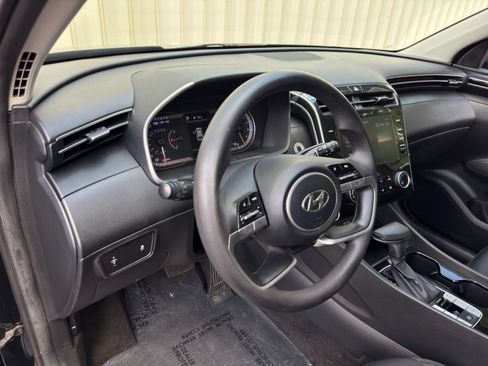 Used 2022 Hyundai Tucson SEL FWD image 12