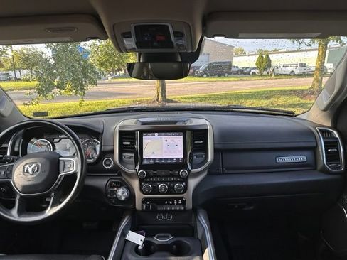 Used 2022 RAM 1500 Laramie AWD/4WD image 25