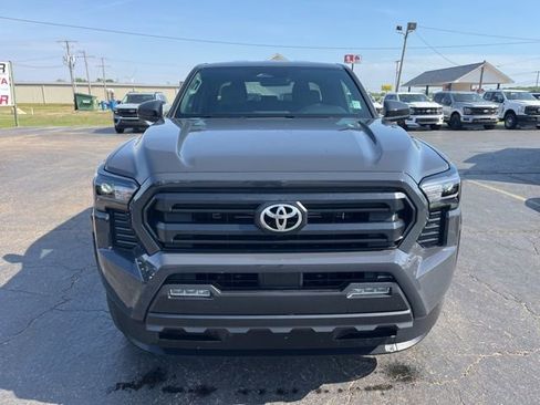 Used 2026 Toyota Tacoma SR5 AWD/4WD image 2