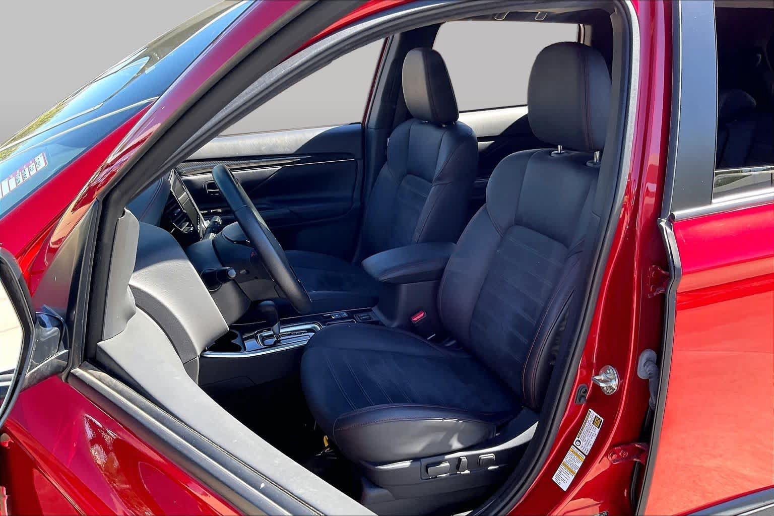 Used 2020 Mitsubishi Outlander LE FWD image 8