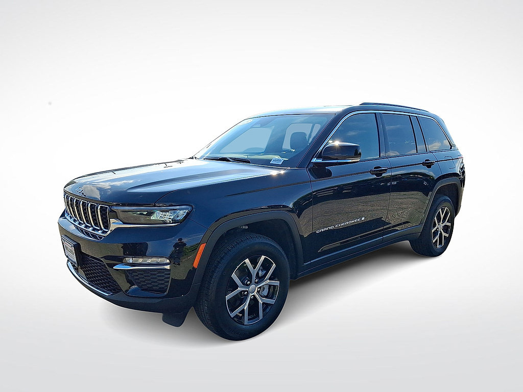 Certified 2025 Jeep Grand Cherokee Limited w/ Trailer Tow Package AWD/4WD image 1