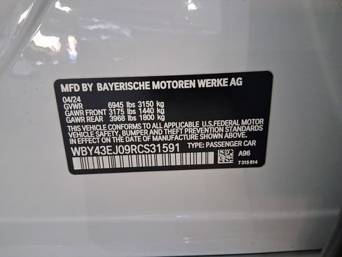 Certified 2024 BMW i7 eDrive50 w/ Premium Package 2 image 10