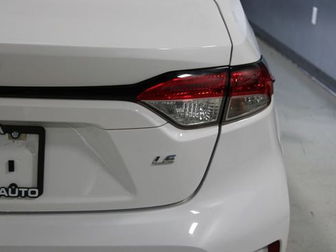 Used 2024 Toyota Corolla LE FWD image 38