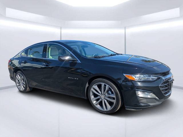 Used 2024 Chevrolet Malibu LT FWD image 1