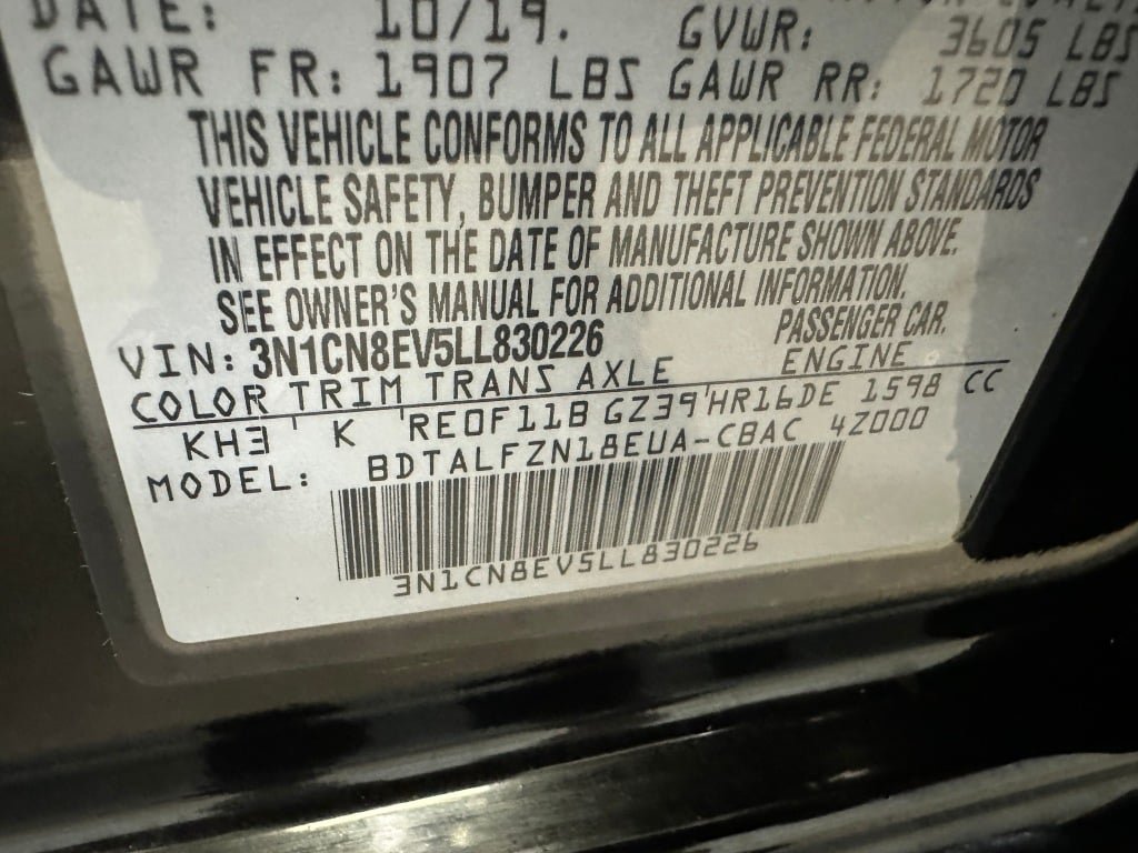Used 2020 Nissan Versa SV FWD image 37
