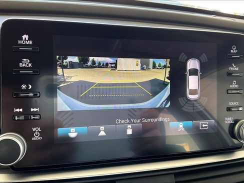 Used 2020 Honda Accord Touring image 13