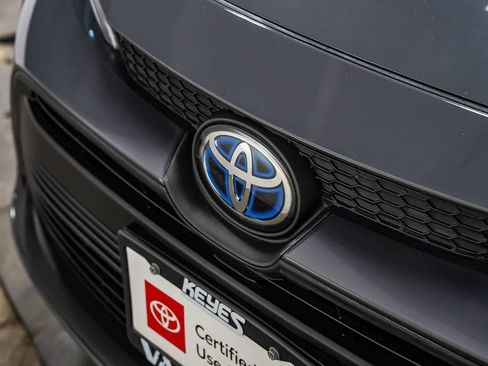 Certified 2024 Toyota Corolla LE w/ LE Convenience Package FWD image 9