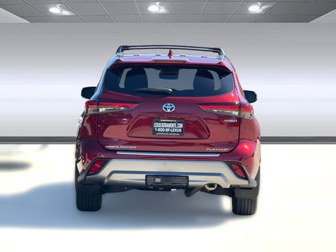 Used 2022 Toyota Highlander Platinum AWD/4WD image 9