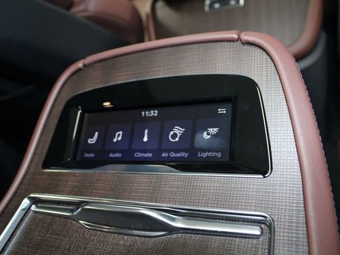 New 2025 Lincoln Navigator Reserve image 38