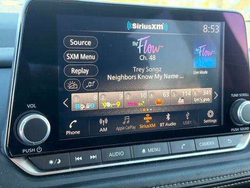 Certified 2025 Nissan Rogue SV FWD image 21