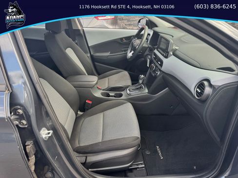 Used 2020 Hyundai Kona SE w/ Cargo Package image 15