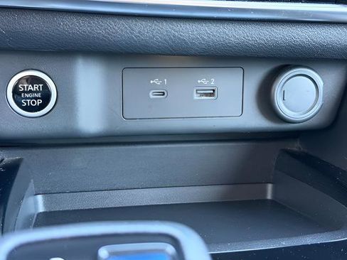 Used 2021 Nissan Rogue SV image 21