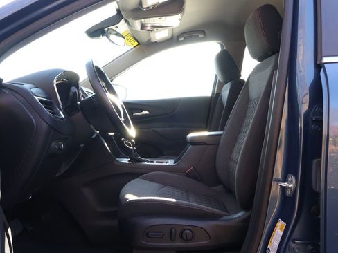 Used 2024 Chevrolet Equinox LT image 30