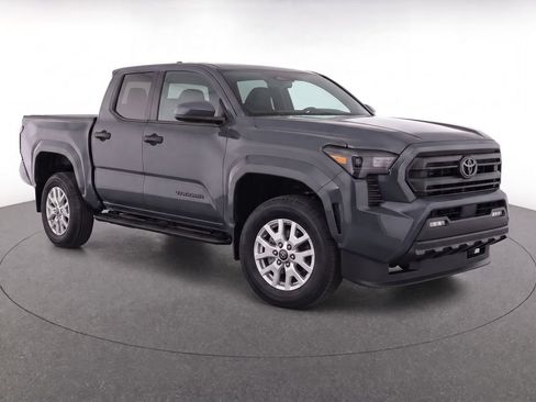Certified 2024 Toyota Tacoma SR5 AWD/4WD image 2