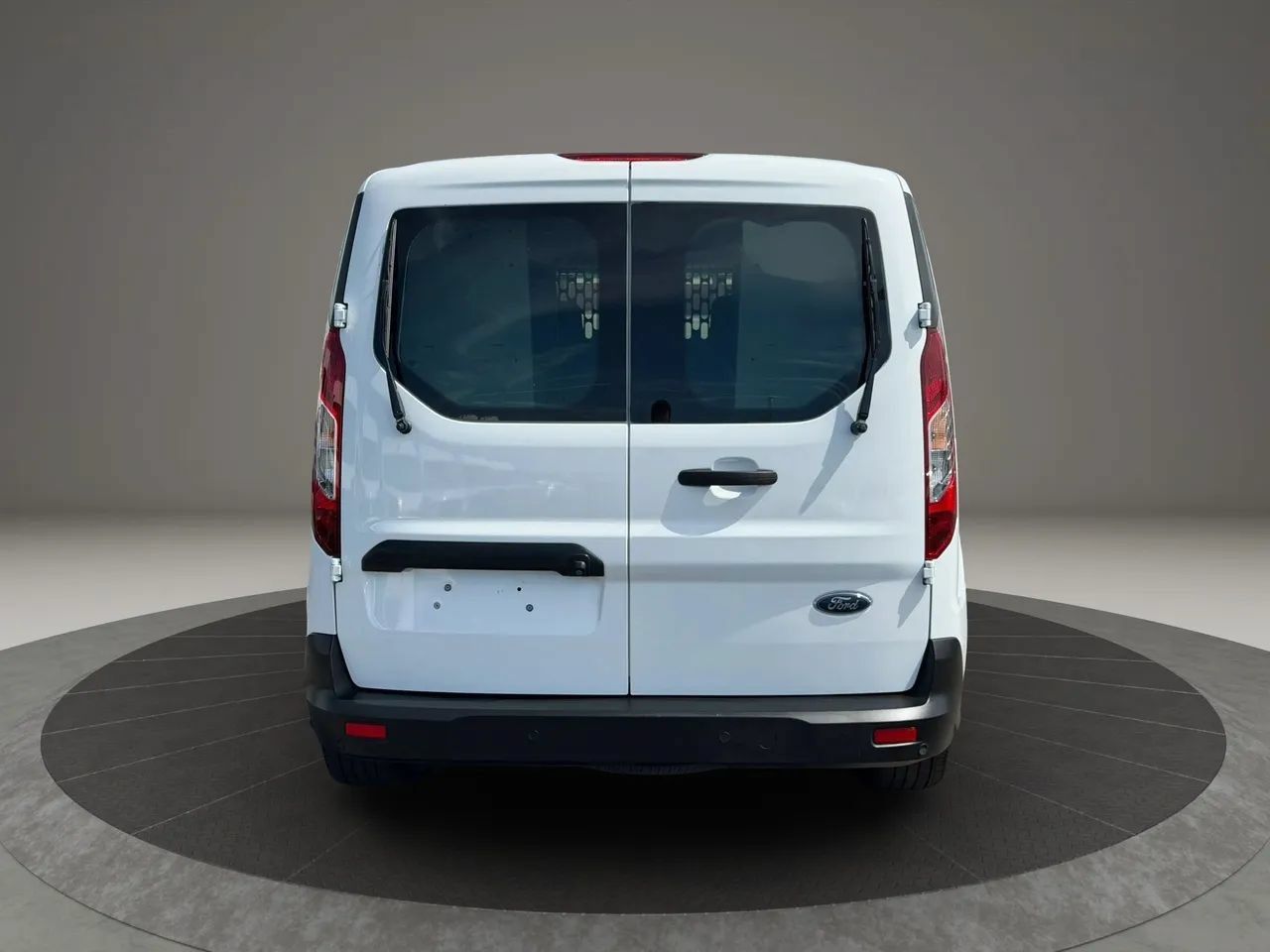 Used 2022 Ford Transit Connect XLT FWD image 5